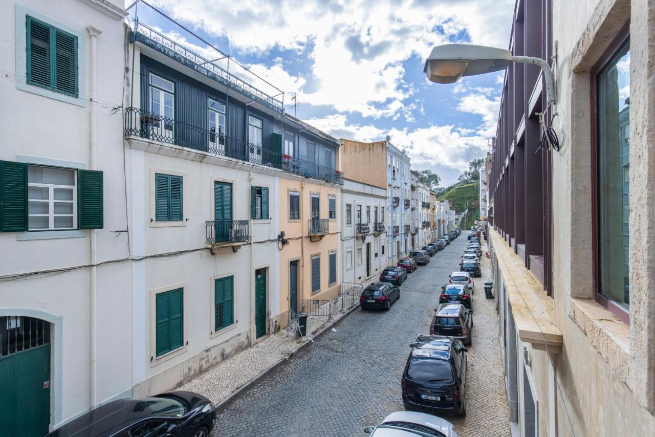 Deluxe 2Bdr Apartment W/ Patio By Lovelystay Lissabon Exterior foto