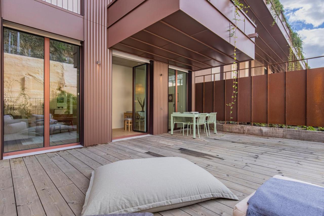 Deluxe 2Bdr Apartment W/ Patio By Lovelystay Lissabon Exterior foto