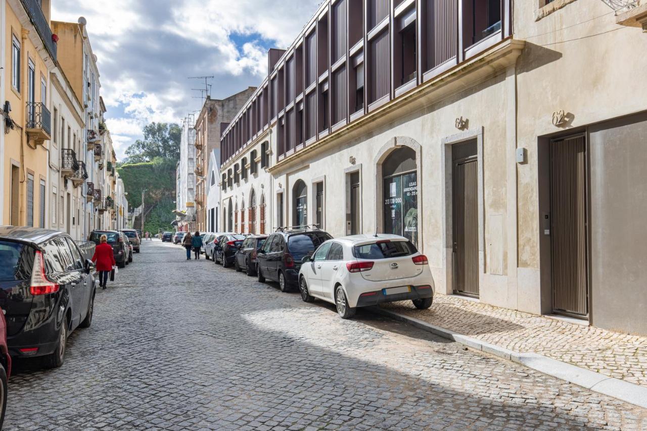 Deluxe 2Bdr Apartment W/ Patio By Lovelystay Lissabon Exterior foto